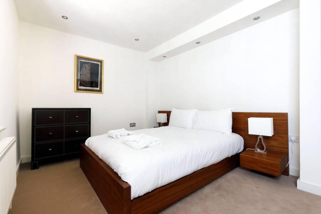 Beautiful 2 Bedroom Mews House With Parking By The Beach Brighton Luaran gambar